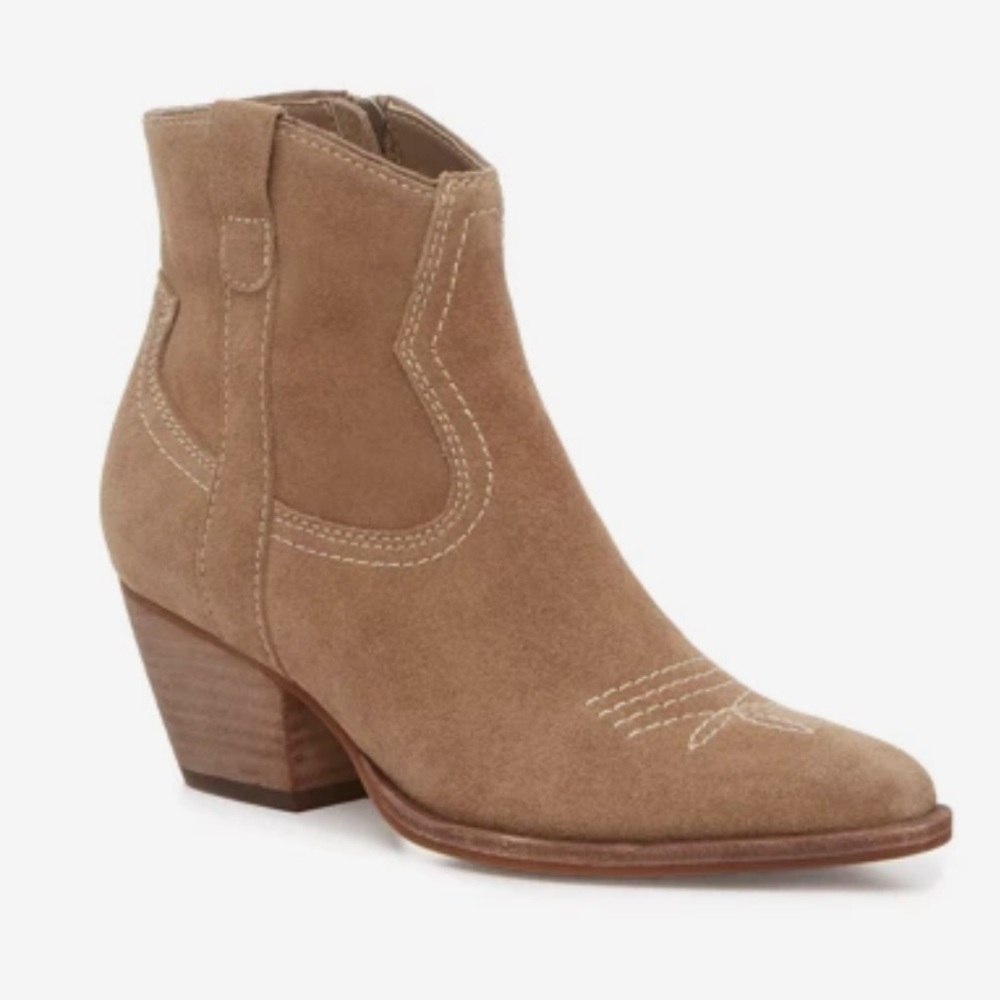 Dolce Vita Cowgirl Booties Tan Ankle Boots vegan suede NWT